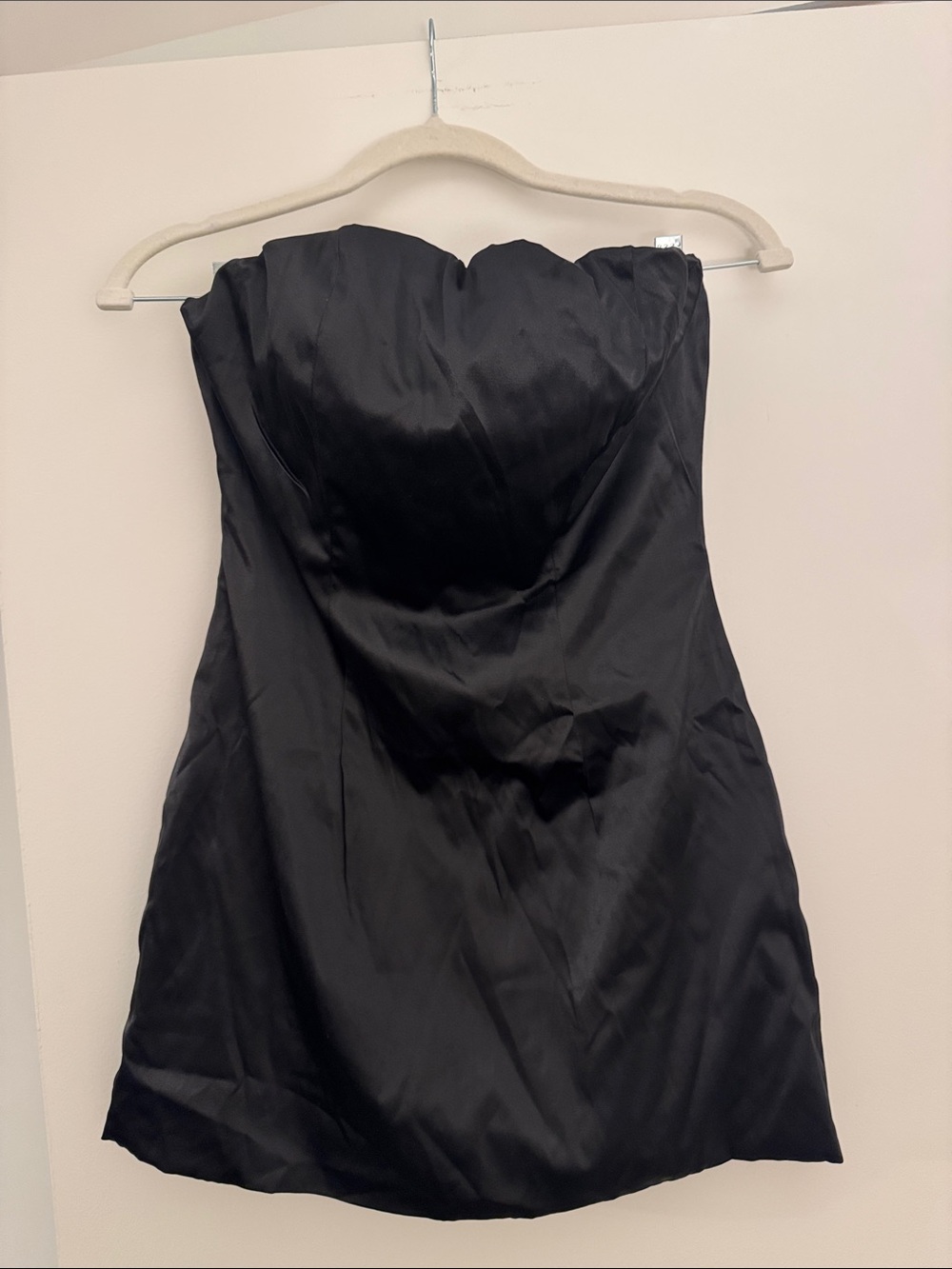 Fashion Nova Black Strapless Satin Sweetheart Mini Dress